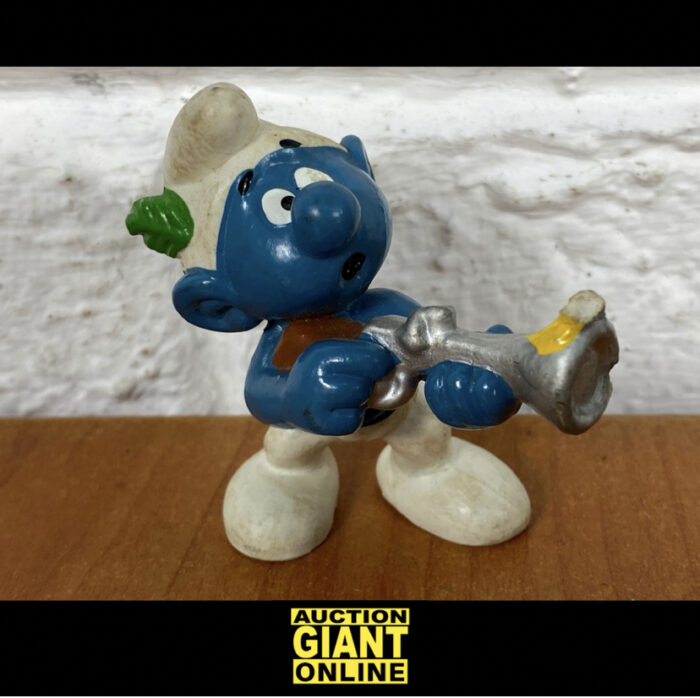 Vintage 1978 Hunter Smurf Figurine (Peyo ~ Made in Hong Kong)