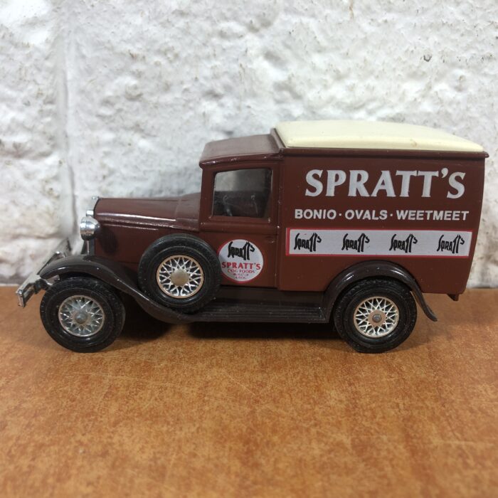 Matchbox Models of Yesteryear ~ Spratt's 1930 Model 'A' Ford (Made in England) - Image 3