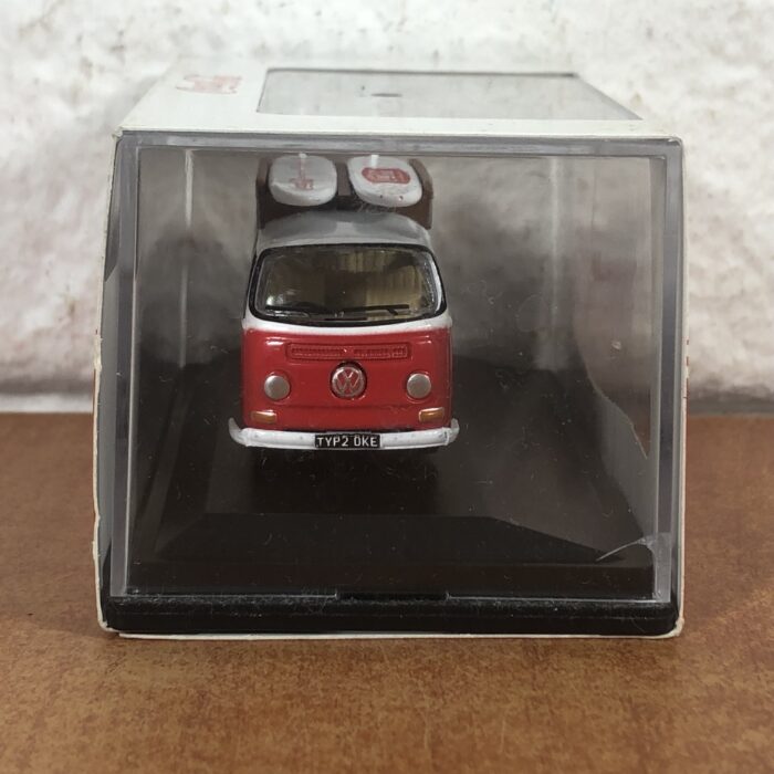 Lot 207: Miniature Coca Cola VW Bay Window Bus Model - Image 4