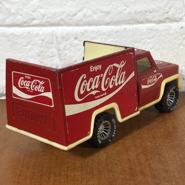 Lot 277: Coca Cola Metal Truck Model (Made in Hong Kong) - Image 8