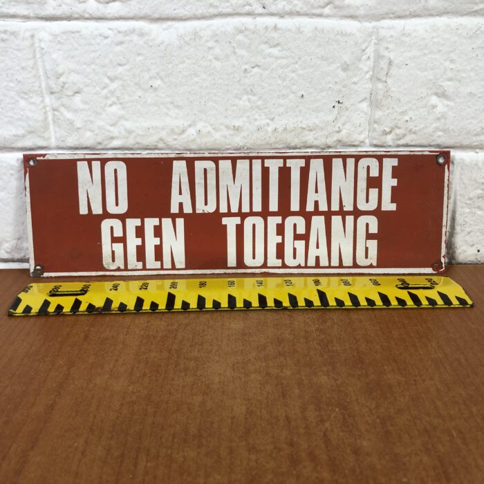 Vintage 'No Admittance' Metal Sign - Image 6