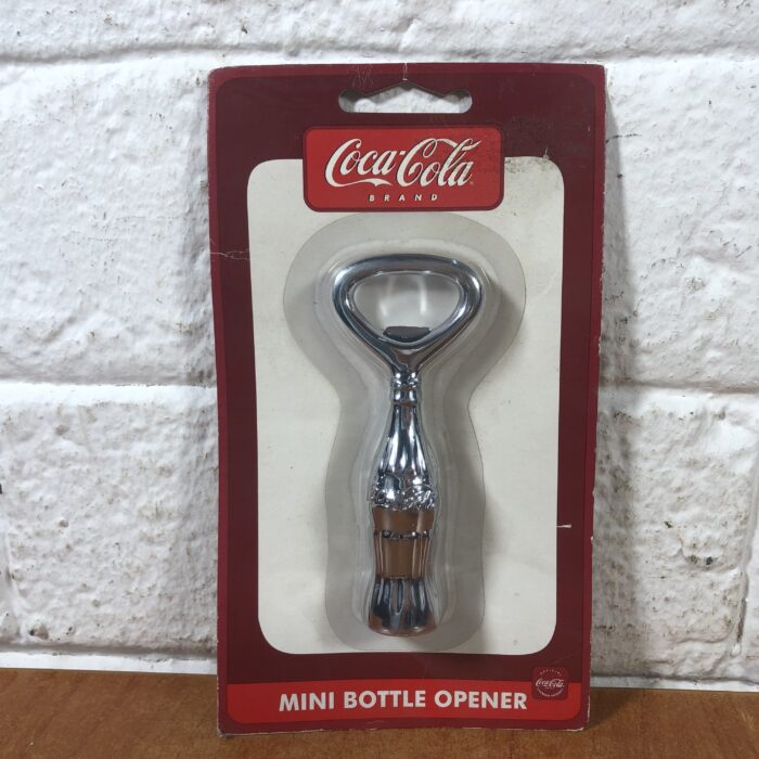 Lot 42: Coca Cola Magnets & Bottle Opener - Image 2