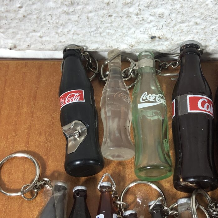 Lot 19: Coca Cola Bottle Keychains - Image 2