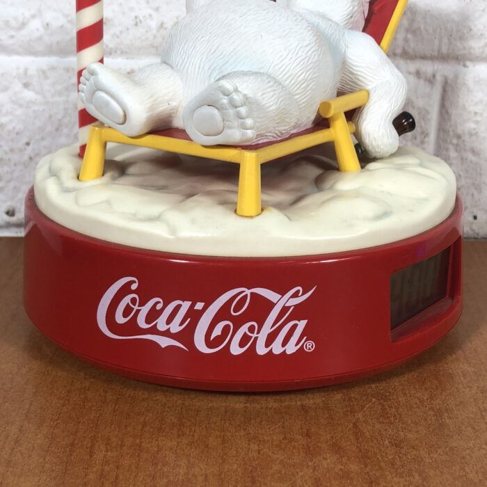 Lot 40: Vintage 1995 Coca Cola Polar Bear Digital Alarm Clock - Image 4