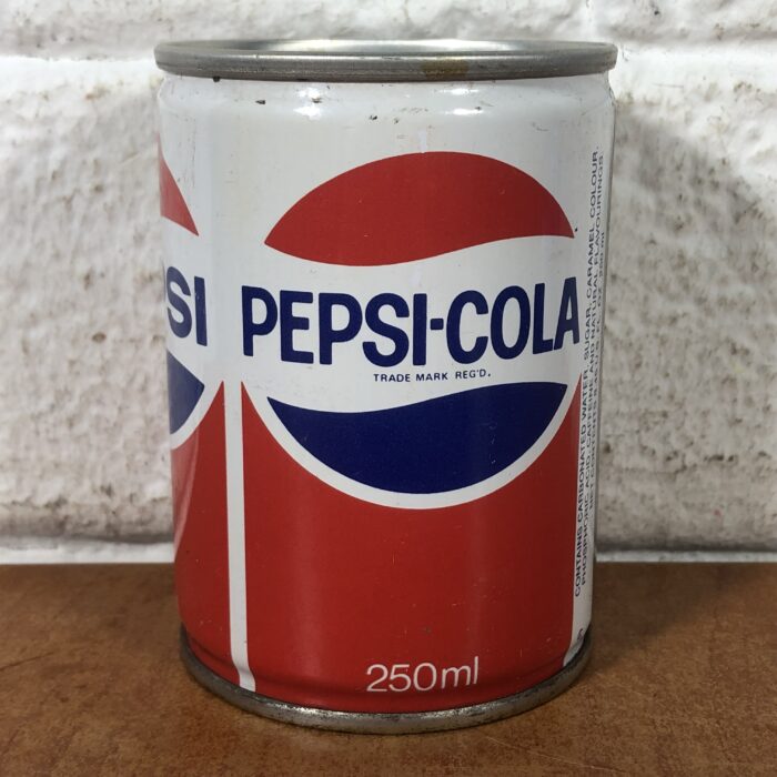 Lot 33: Vintage Pepsi & Diet Coke Cans - Image 9