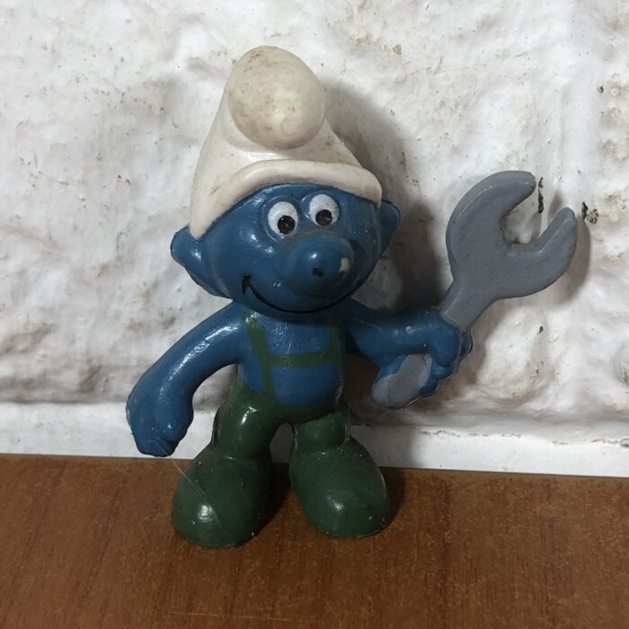 Vintage Peyo Handyman Smurf Figurine