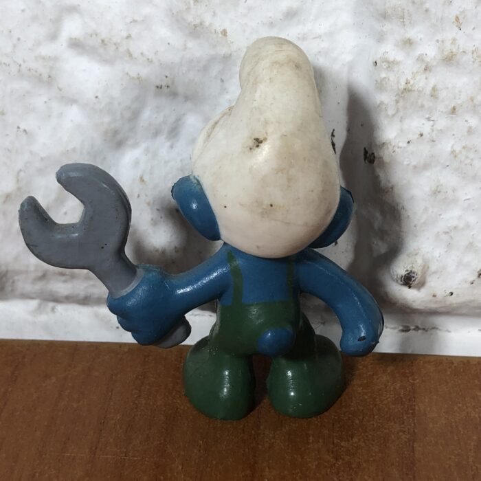 Vintage Peyo Handyman Smurf Figurine - Image 5