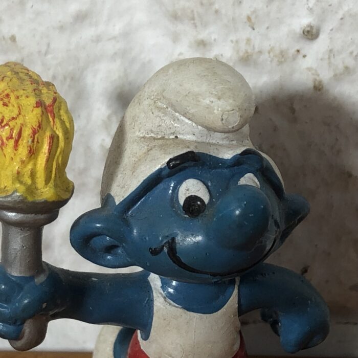 Vintage 1978 Peyo Torchbearer Smurf Figurine (Made in West Germany) - Image 2