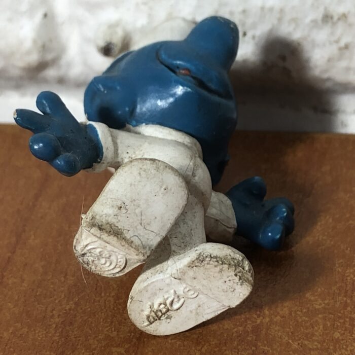 Vintage Peyo Astro Smurf Figurine (Made in Hong Kong) - Image 4