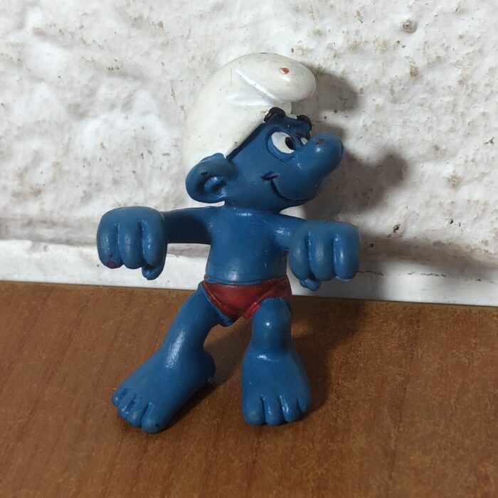 Vintage 1980 Peyo Windsurfer Smurf Figurine (Made in West Germany)