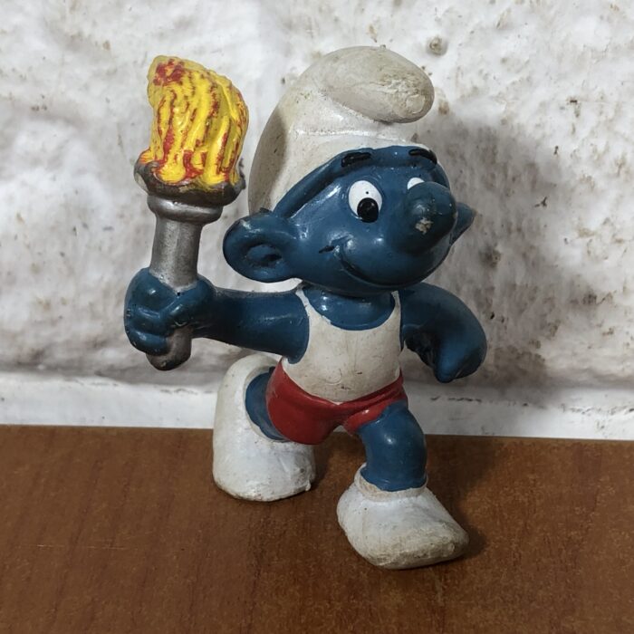 Vintage 1978 Peyo Torchbearer Smurf Figurine (Made in West Germany)