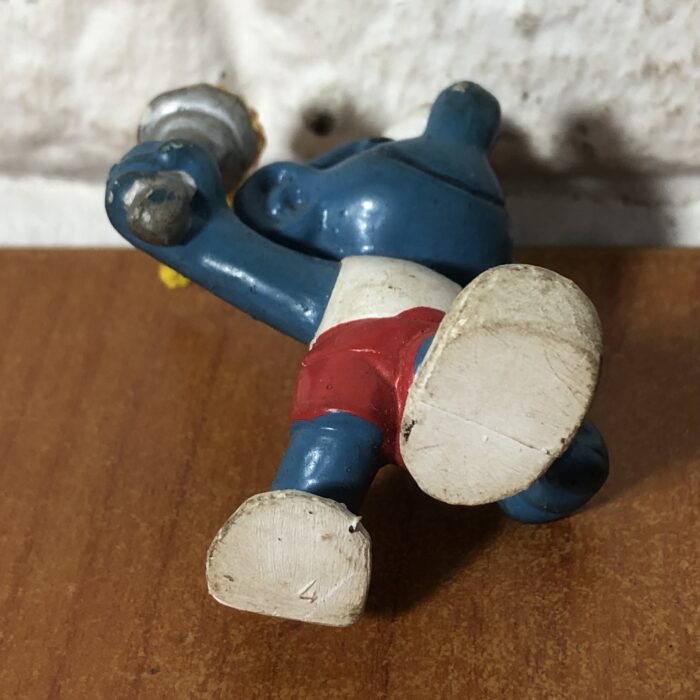 Vintage 1978 Peyo Torchbearer Smurf Figurine (Made in West Germany) - Image 7