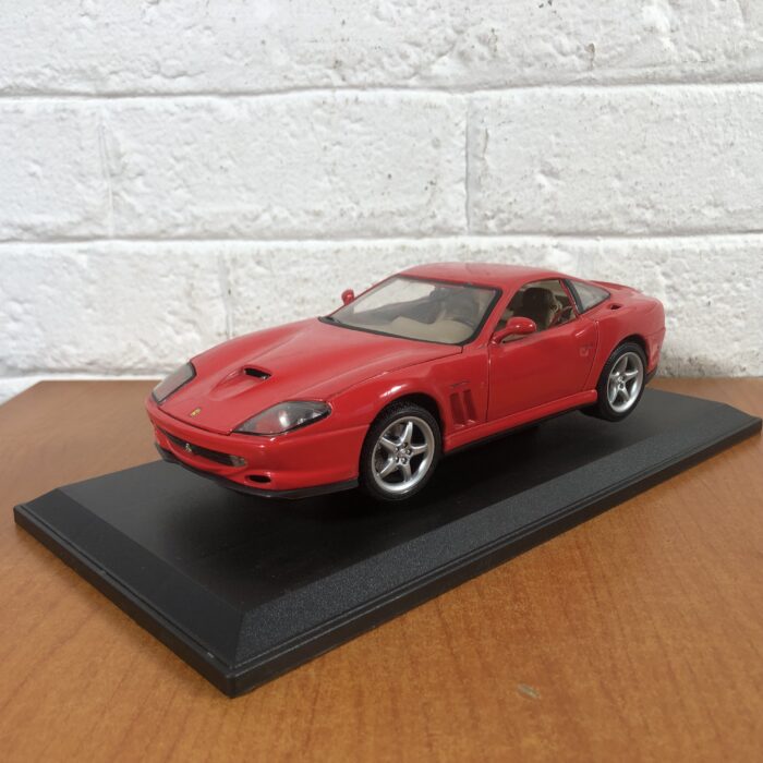 1996 Ferrari 550 Maranello (1:18) - Image 3