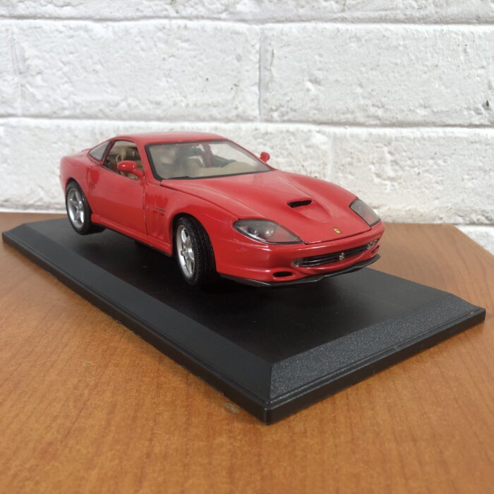 1996 Ferrari 550 Maranello (1:18)
