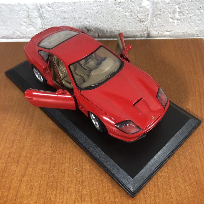 1996 Ferrari 550 Maranello (1:18) - Image 2