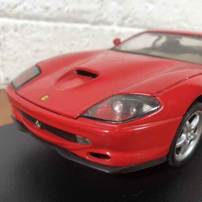1996 Ferrari 550 Maranello (1:18) - Image 4