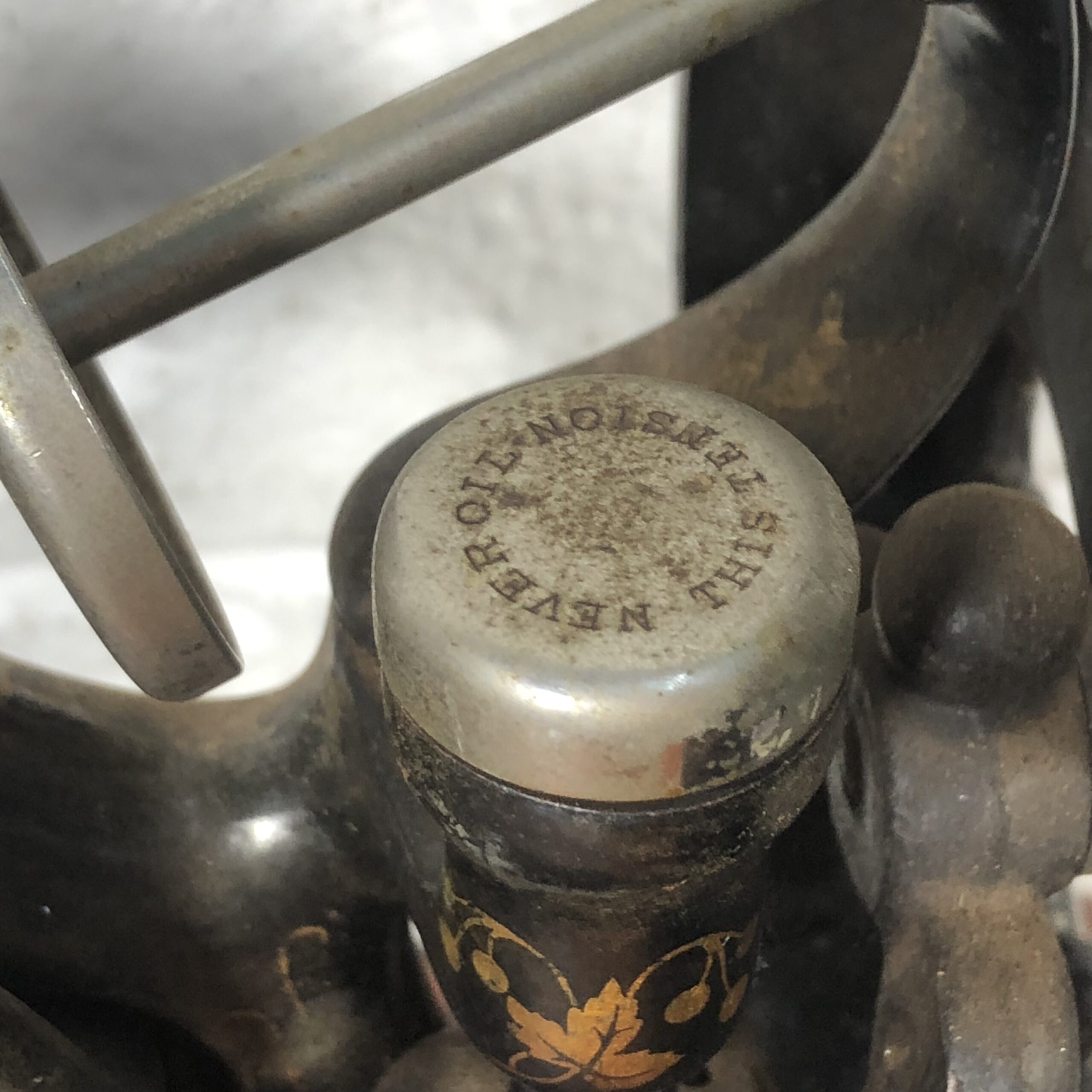 RARE Antique 1880s Wilcox & Gibbs Sewing Machine (Made in USA) - Image 8