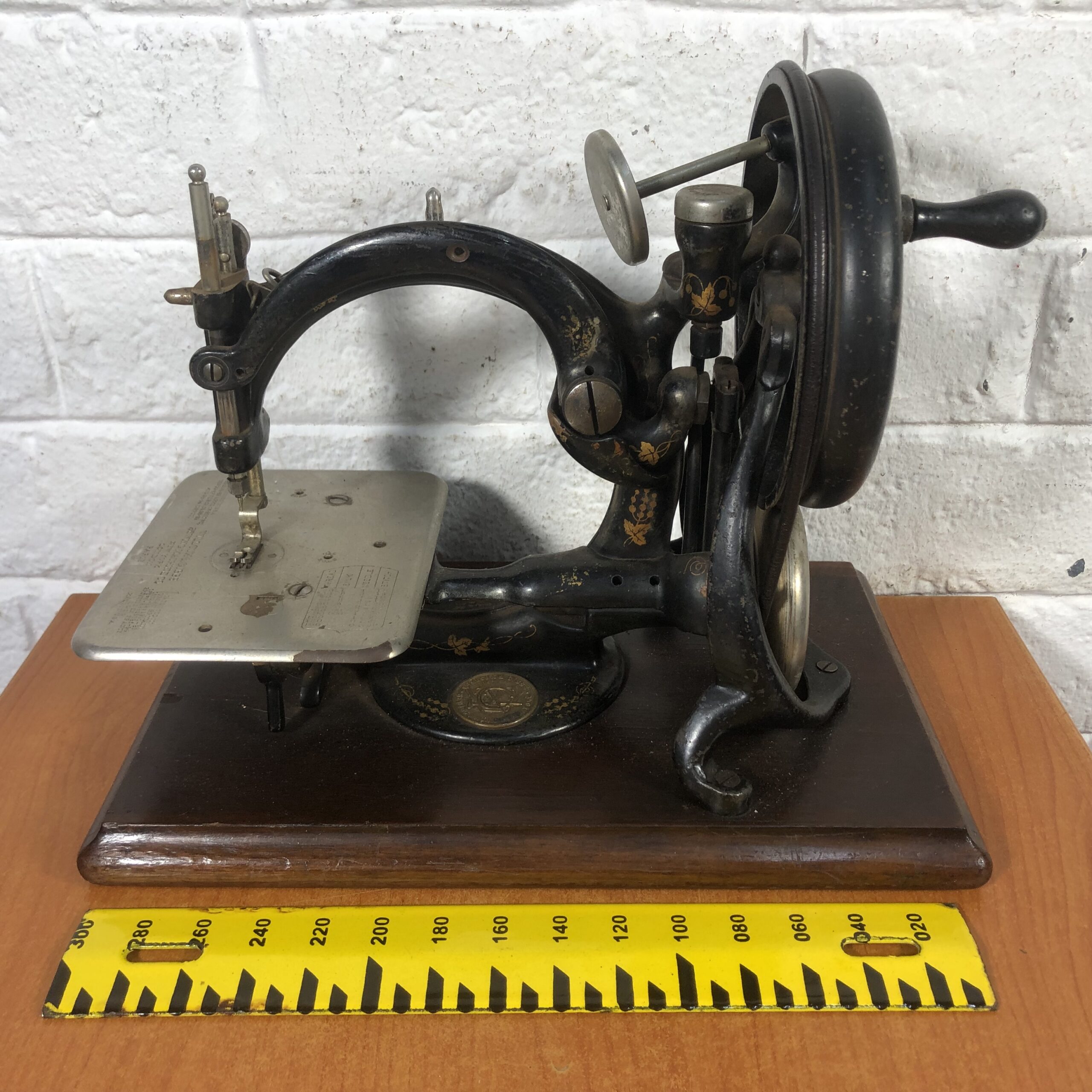 RARE Antique 1880s Wilcox & Gibbs Sewing Machine (Made in USA) - Image 12