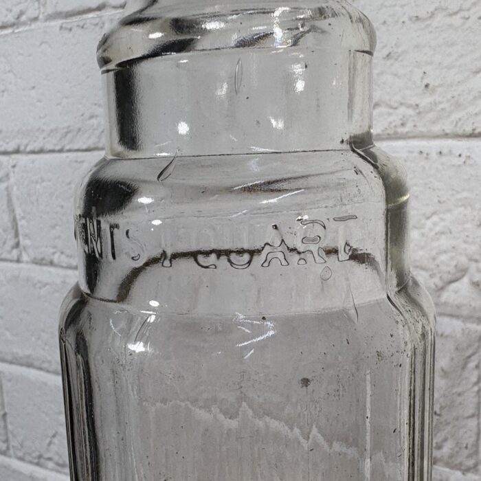 Lot 17: Vintage 1960s Essolube Glass Bottle (1 Quart) ~ Property of Anglo American Oil - Image 4