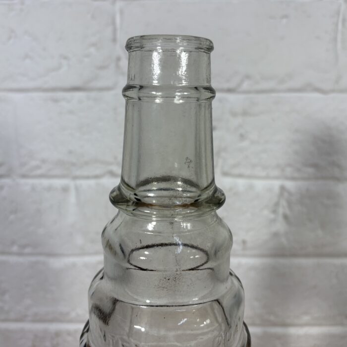 Lot 27: Vintage 1960s Essolube Glass Bottle (1 Quart) ~ Property of Anglo American Oil - Image 3