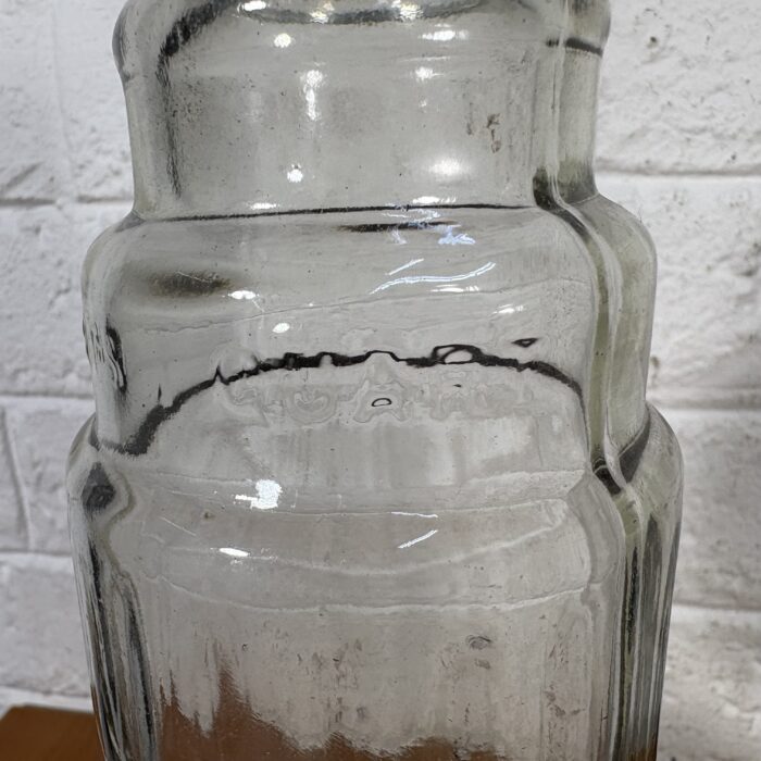 Lot 27: Vintage 1960s Essolube Glass Bottle (1 Quart) ~ Property of Anglo American Oil - Image 4