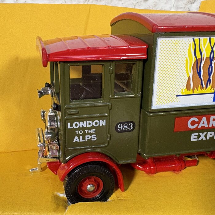 Lot 25: Corgi Classics 'Carter Paterson' AEC 508 Forward Control 5 Ton Cabover (Made in GT Britain) - Image 4