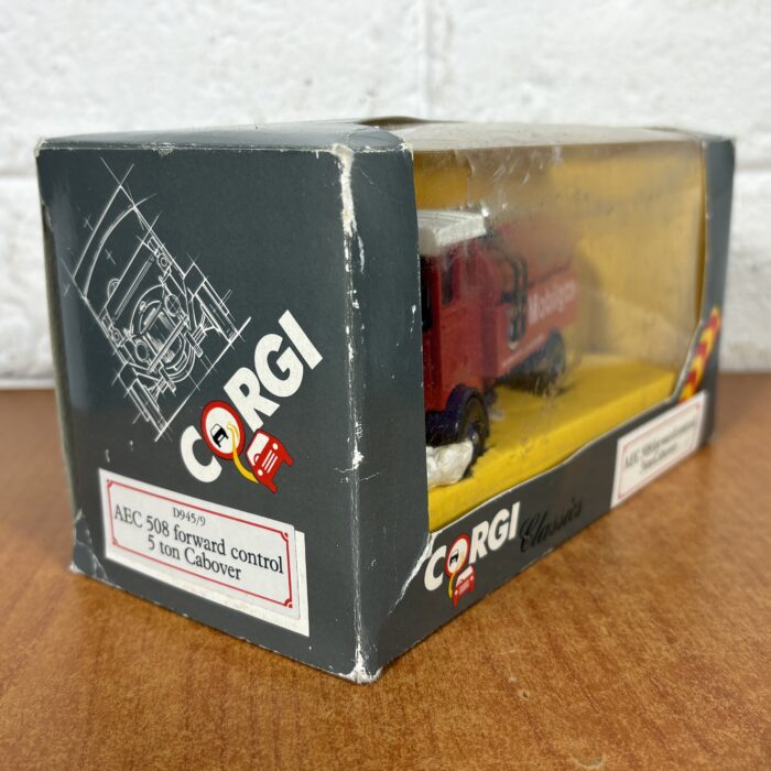 Lot 26: Corgi Classics 'Mobilgas' AEC 508 Forward Control 5 Ton Cabover (Made in GT Britain) - Image 7