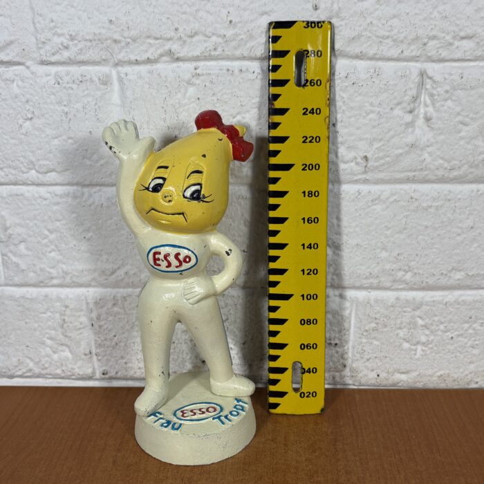 Lot 60: Vintage Cast Iron Esso Oil Drop Money Bank - Image 12