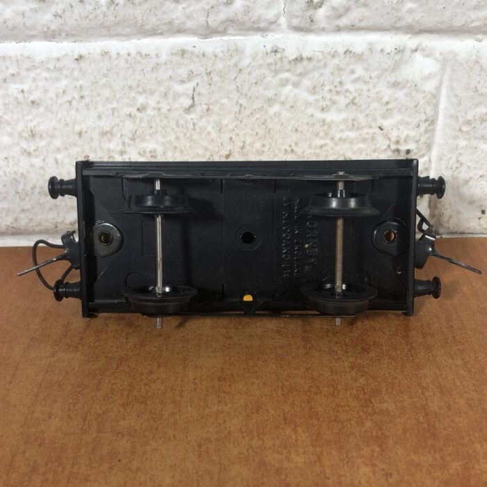 Hornby Trains ~ No.1 Shell Lubricating Oil Tank Wagon (Made in England by Meccano) - Image 7