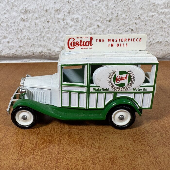 Lot 3: Days Gone by Lledo 'Castrol' Model Van (Made in England) - Image 3