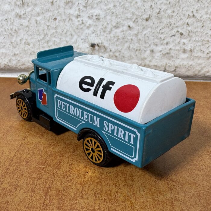 Lot 7: Corgi 'Elf Petroleum Spirit' Morris Truck (Made in GT Britain) - Image 6