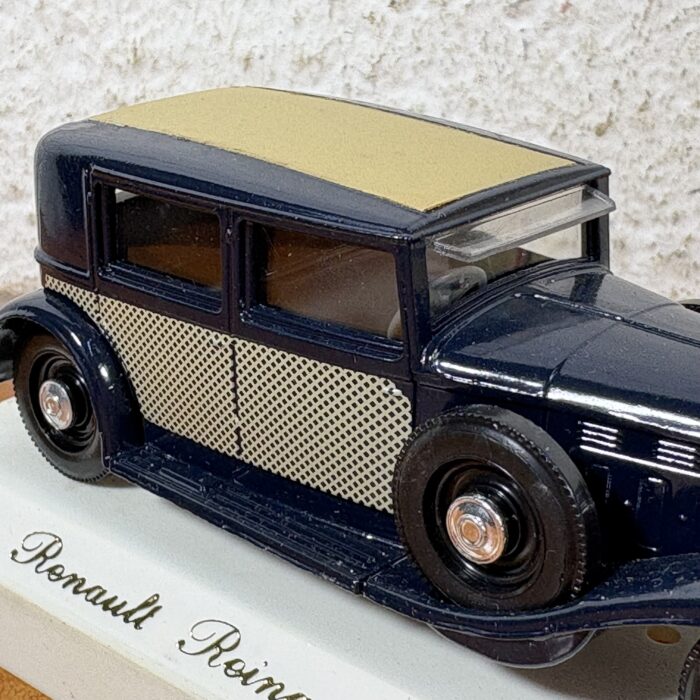 Lot 15: Solido Renault Reinastella (1:43) ~ Made in France - Image 5