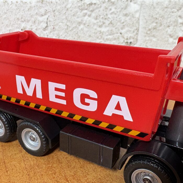 Lot 12: MEGA Tesco Large Industrial Series Model Truck - Image 5