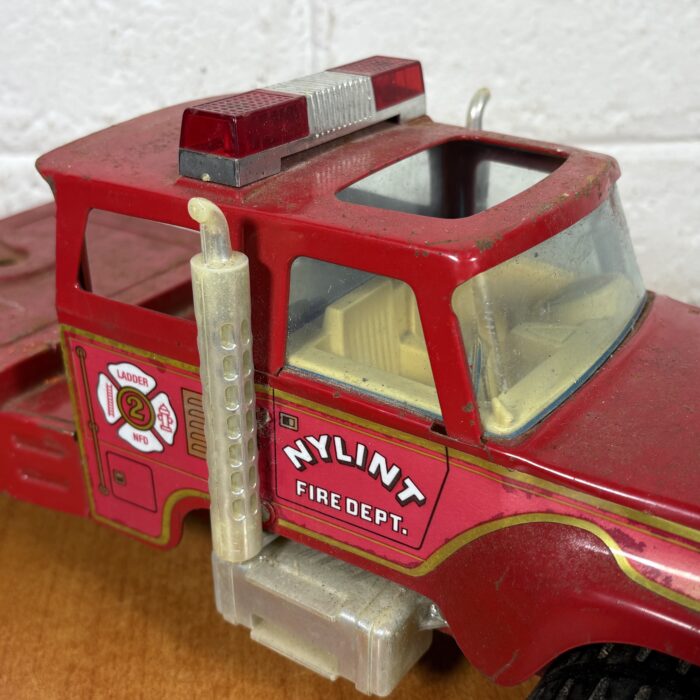 Lot 84: Vintage Pressed Metal Nylint Fire Department Model Truck - Image 3