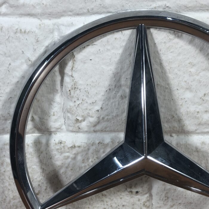 Vintage Mercedes-Benz Badge - Image 2