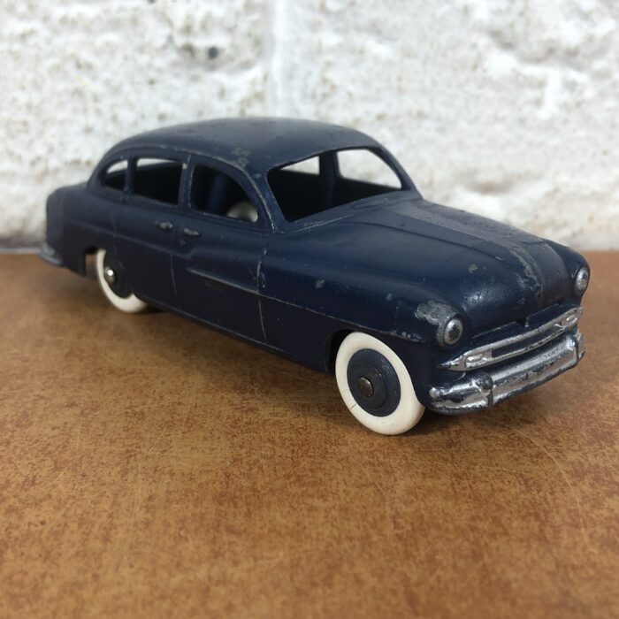 Vintage 1950s Dinky Toys Ford Vedette (Made in France)