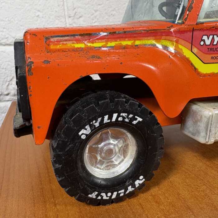 Lot 83: Vintage Pressed Metal Nylint 'Big Pumpkin' Model Tow Truck (Made in USA) - Image 4