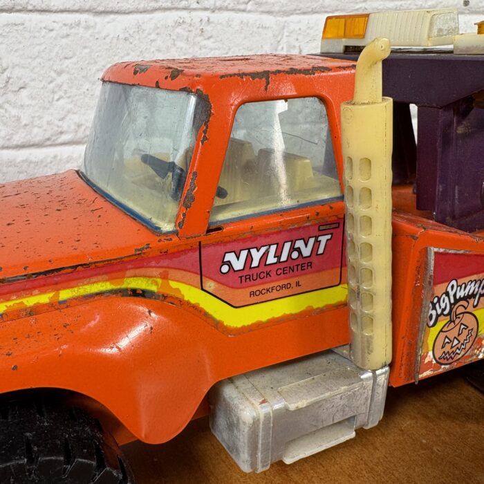 Lot 83: Vintage Pressed Metal Nylint 'Big Pumpkin' Model Tow Truck (Made in USA) - Image 5