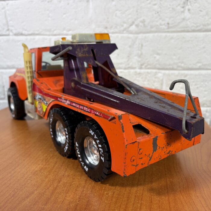 Lot 83: Vintage Pressed Metal Nylint 'Big Pumpkin' Model Tow Truck (Made in USA) - Image 9