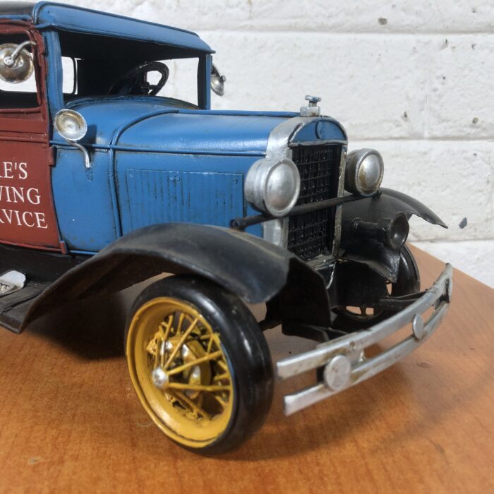 Vintage Style Metal Tow Truck Model - Image 2