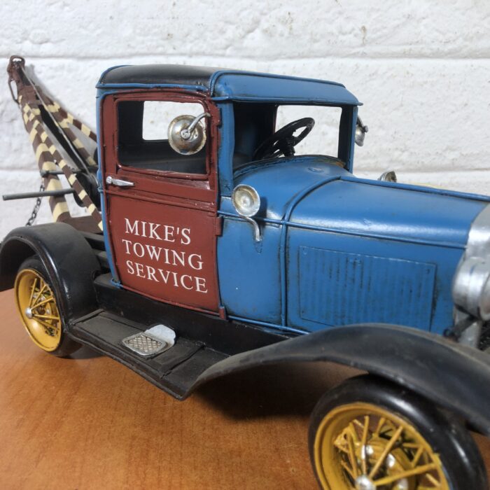 Vintage Style Metal Tow Truck Model - Image 3