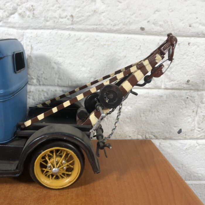 Vintage Style Metal Tow Truck Model - Image 7