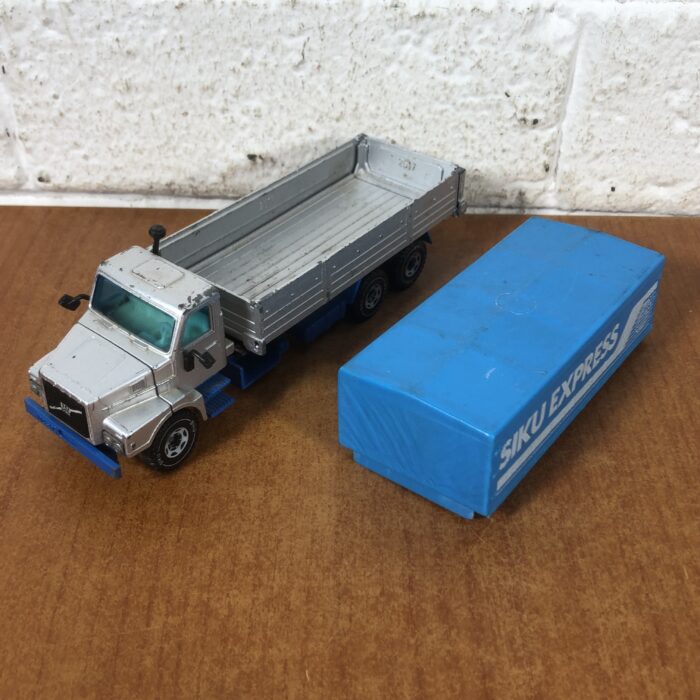 Vintage Siku Volve 12 Turbo Truck Model (Made in Germany) - Image 3