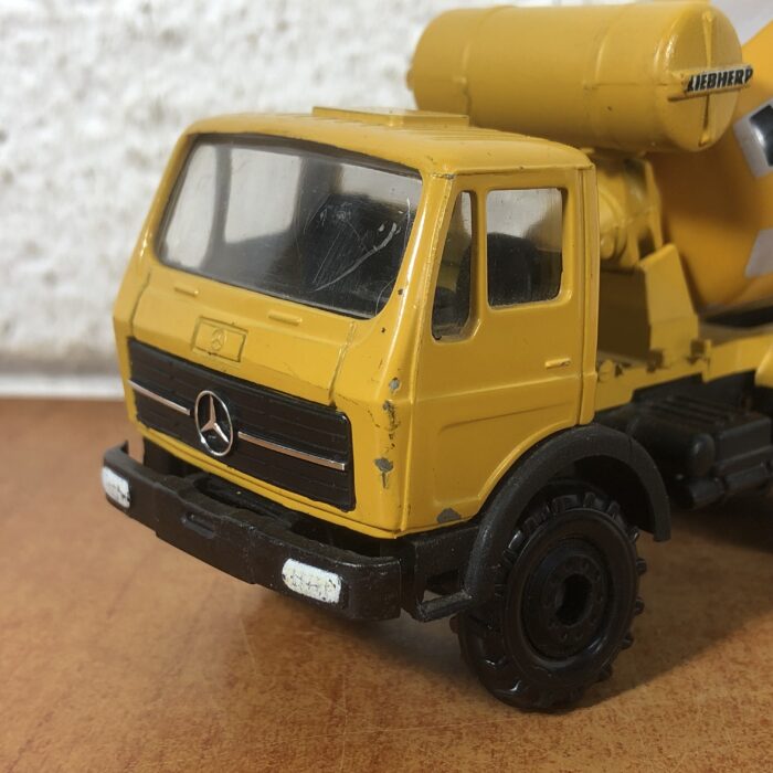 Vintage Conrad Mercedes-Benz Concrete Truck (1:50) - Image 3