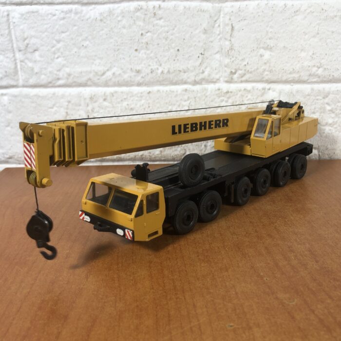 Vintage Conrad Liebherr Telescopic Crane (1:50) - Image 2