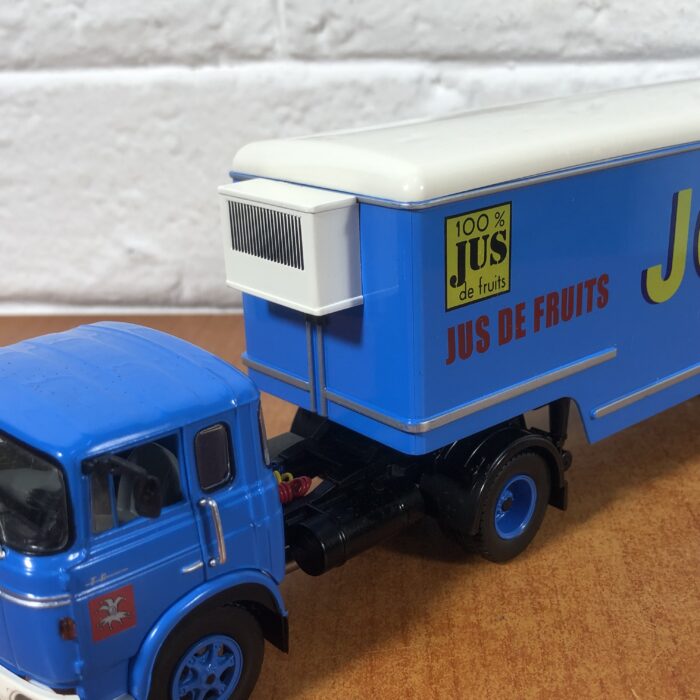 Joker Truck Model (1:43) - Image 4