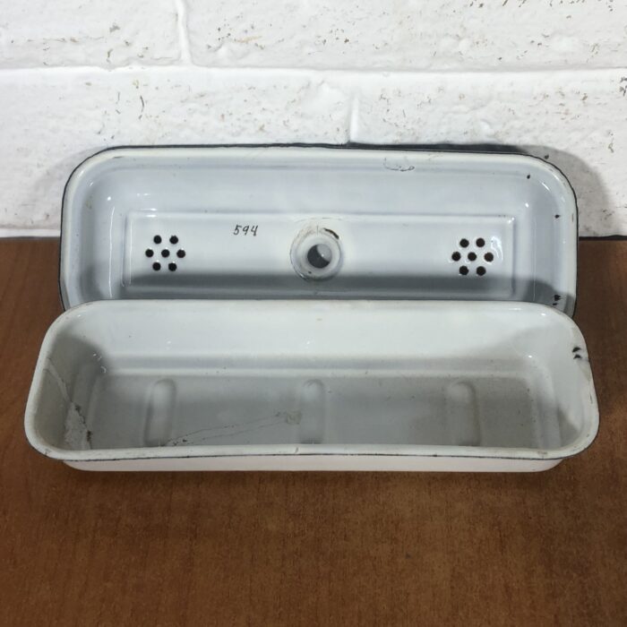 Vintage Enamel Set - Image 10