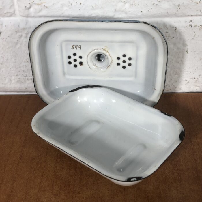Vintage Enamel Set - Image 11