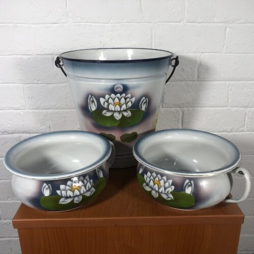 Vintage Enamel Set