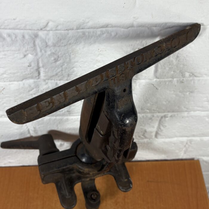 Vintage Henry Disston & Sons USA No.1 Saw Clamp with Saw - Image 6